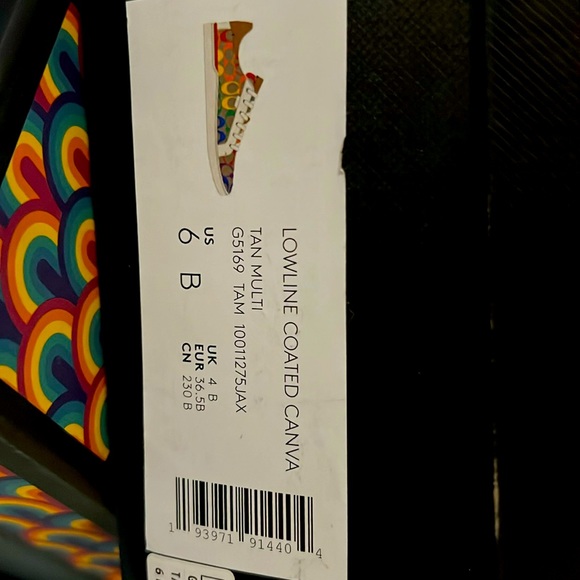 COPY - Lowline Coated Canva Tan Multi COACH sneaker size 6B - Picture 2 of 6